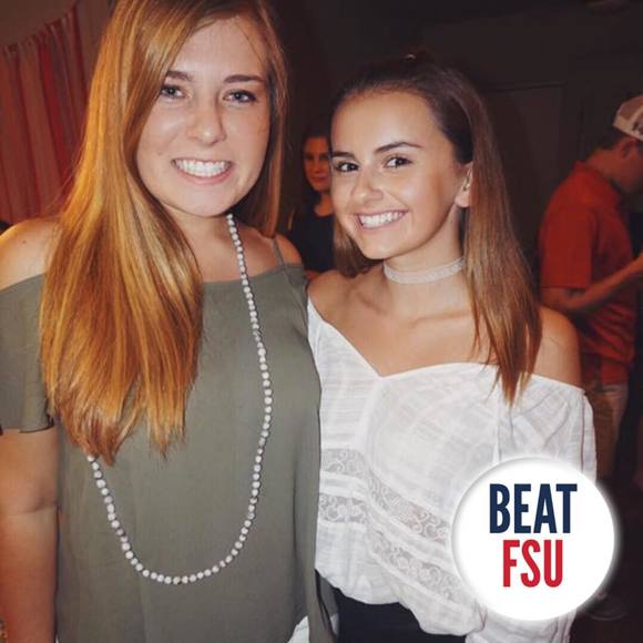 Meet your Posher, Carly - Picture 1 of 1